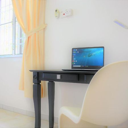 G&T'S Beach Front Villa Tanjung Bungah  Esterno foto